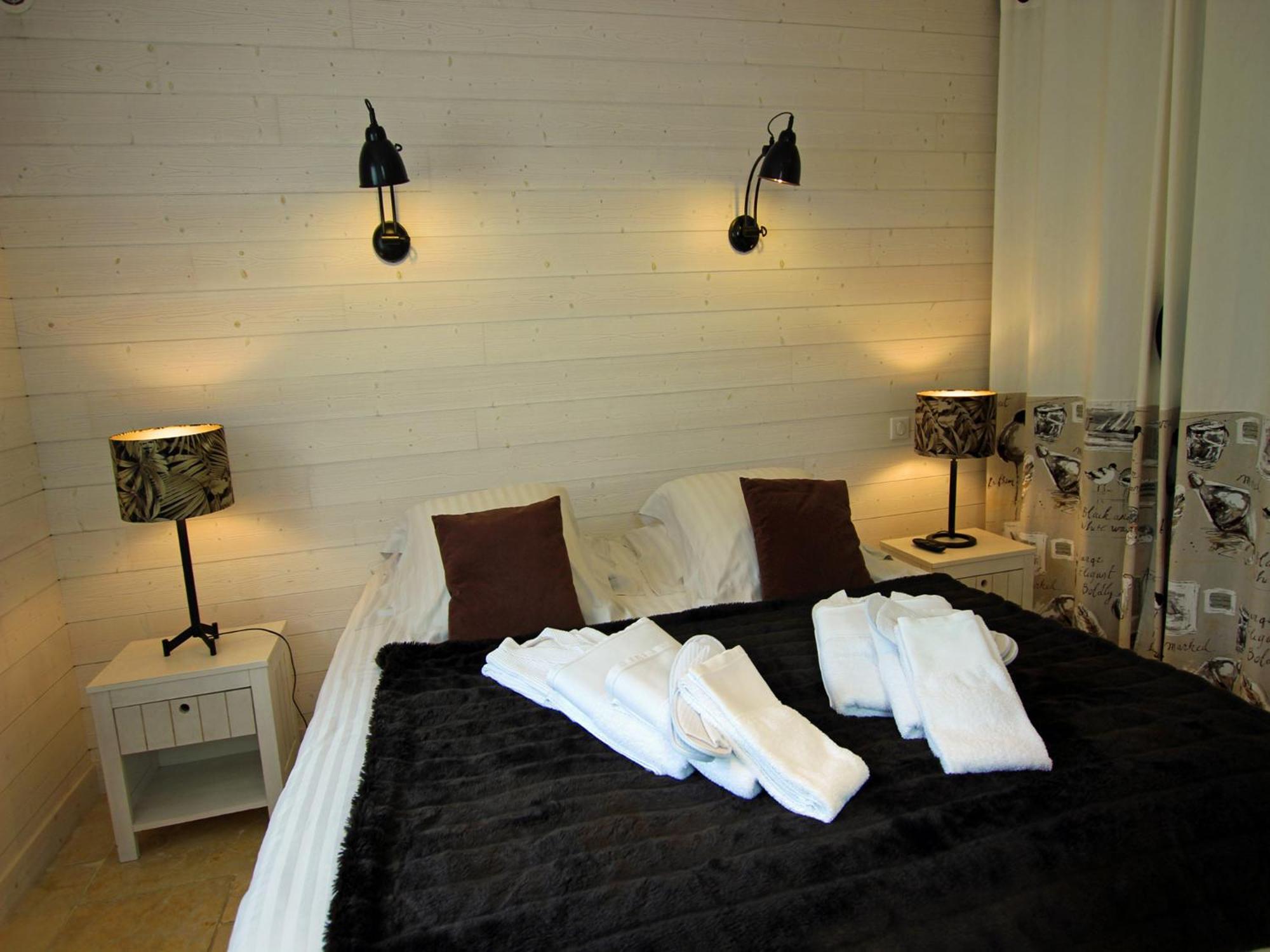 Hotel Au Pré Carré Plumergat Esterno foto