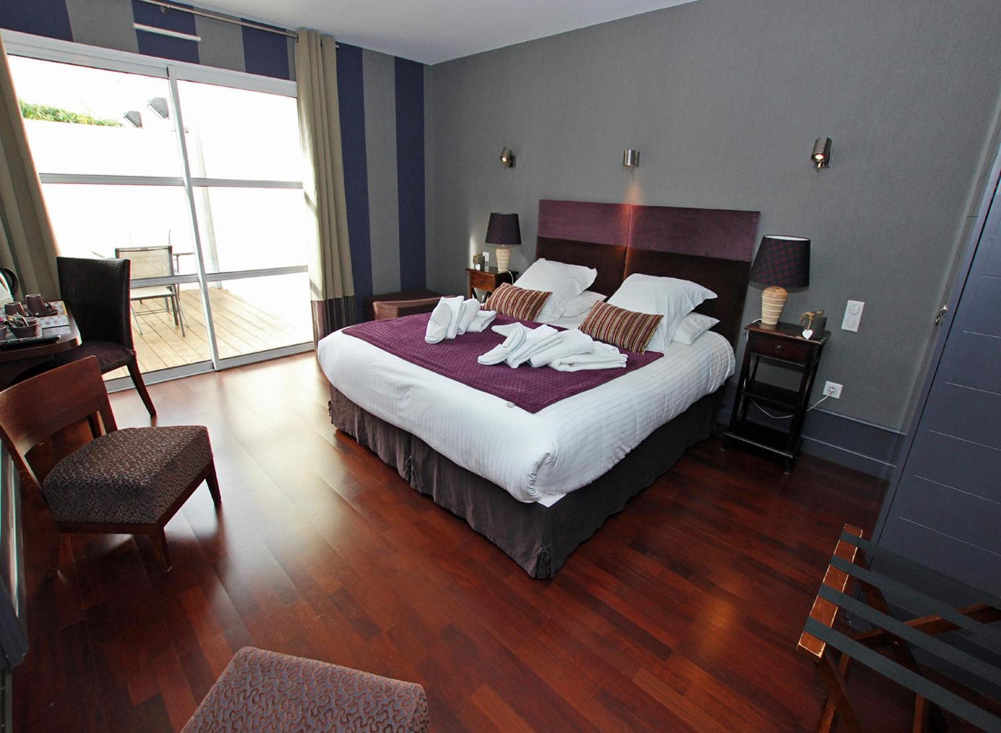 Hotel Au Pré Carré Plumergat Esterno foto